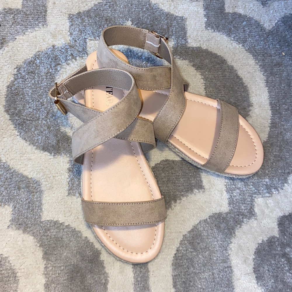 Brand new Just Fab sandals